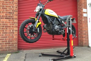 Sky lift fitted to Ducati Scrambler (Horizontal Position)