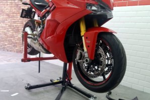 abba Sky Lift supporting Ducati Supersport S