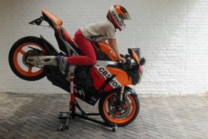 Honda CBR1000RR Fireblade on abba Sky Lift (Stoppie position)