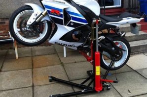 Sky Lift on GSXR1000